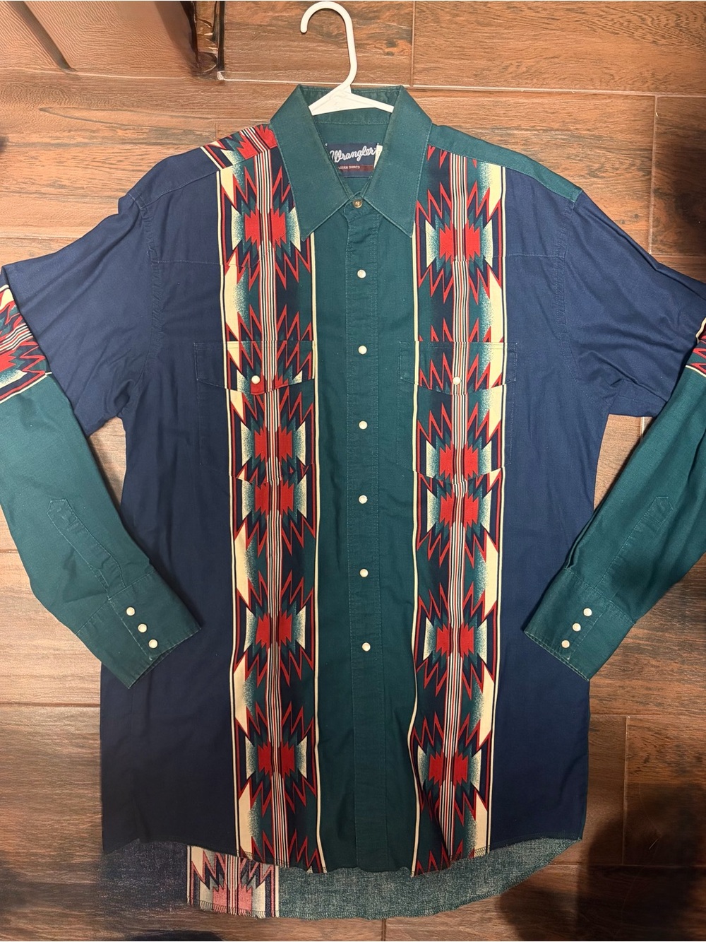 Vintage 90s Wrangler Southwestern Geometric Aztec Western Shirt